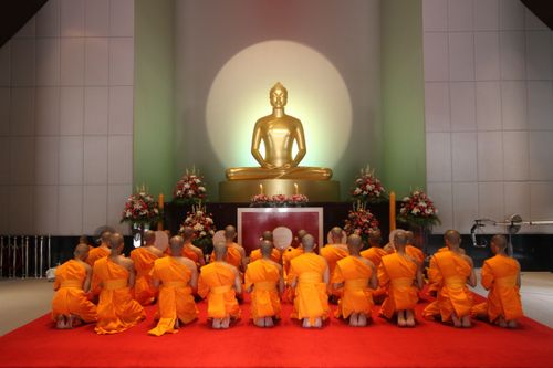 ภาพ No.4627:พิธีบรรพชาธรรมทายาทภาคฤดูฝนรุ่นที่ 1 และยุวชนรอบวัดรุ่นที่ 4