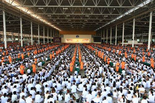 มหากฐินสามัคคี 2555 ณ วัดพระธรรมกาย