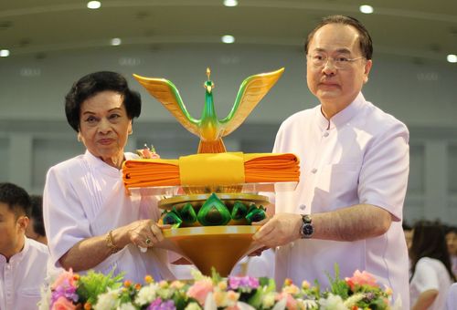 ภาพ No.4700:มหากฐินสามัคคี 2555 ณ วัดพระธรรมกาย
