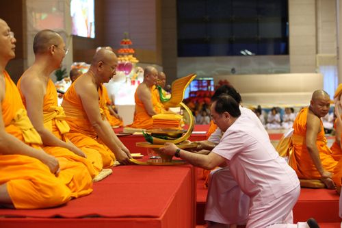 ภาพ No.4714:มหากฐินสามัคคี 2555 ณ วัดพระธรรมกาย