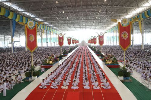 ภาพ No.4732:มหากฐินสามัคคี 2555 ณ วัดพระธรรมกาย