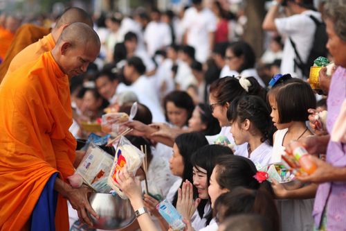 ภาพ No.4882:ตักบาตรมีนบุรี พระ 11,000 รูป