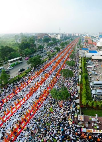 ภาพ No.4855:ตักบาตรมีนบุรี พระ 11,000 รูป