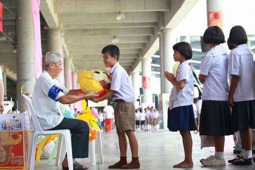 ภาพ No.5076:ประมวลภาพวันรวมพลัง เด็กดี V-Star ครั้งที่ 7