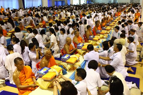 ภาพ No.5321:พิธีทำบุญอายุวัฒนมงคล 6 รอบ 72 ปี พระภาวนาวิริยคุณ (เผด็จ ทตฺตชีโว)