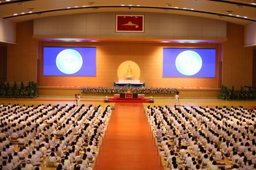 ภาพ No.5332:พิธีทำบุญอายุวัฒนมงคล 6 รอบ 72 ปี พระภาวนาวิริยคุณ (เผด็จ ทตฺตชีโว)