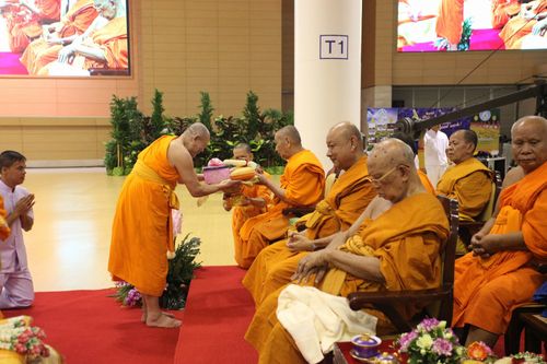 ภาพ No.5367:พิธีทำบุญอายุวัฒนมงคล 6 รอบ 72 ปี พระภาวนาวิริยคุณ (เผด็จ ทตฺตชีโว)