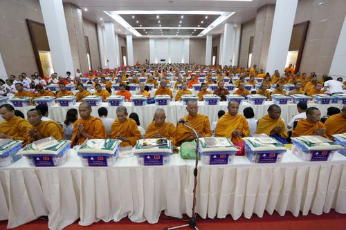 ภาพ No.8109:พิธีถวายสังฆทานแด่คณะสงฆ์ 323 วัด ใน 4 จังหวัดภาคใต้ ครั้งที่ 88