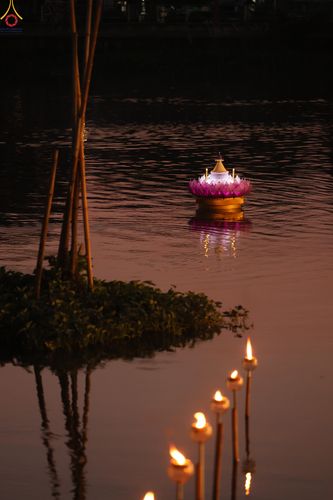 ภาพ No.301334:วันที่ 22 มกราคม พ.ศ. 2569 พิธีลอยประทีปธรรมถวายเป็นพุทธบูชา และบูชาธรรมมหาปูชนียาจารย์  ณ อนุสรณ์สถานลำดับที่ 5 สถานที่เผยแผ่วิชชาธรรมกายครั้งแรก อนุสรณ์สถานบางปลา วัดบางปลา อำเภอบางเลน จังหวัดนครปฐม ในโครงการธรรมยาตรา กตัญญูบูชา มหาปูชนียาจารย์ พระมงคล