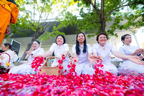 ภาพ No.305842:วันที่ 25 มกราคม พ.ศ. 2569 พิธีต้อนรับพระธรรมยาตรา วัดพระธรรมกาย(ภาพชุดที่ 3) ในโครงการธรรมยาตรา กตัญญูบูชา มหาปูชนียาจารย์ พระมงคลเทพมุนี(สด จนฺทสโร) พระผู้ปราบมาร อนุสรณ์สถาน 7 แห่ง ปีที่ 14