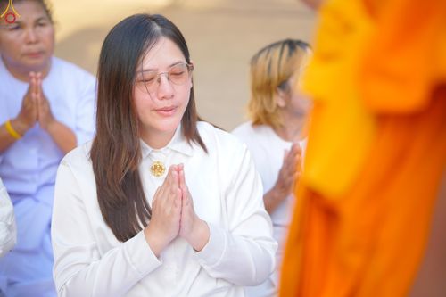 ภาพ No.295265:วันที่ 16 มกราคม พ.ศ. 2569 พิธีต้อนรับพระธรรมยาตรา อนุสรณ์สถานลำดับที่ 4 (ภาพชุดที่ 2) สถานที่เกิดด้วยกายธรรม ณ วัดโบสถ์บน ต.บางคูเวียง จ.นนทบุรี ในโครงการธรรมยาตรา กตัญญูบูชา มหาปูชนียาจารย์ พระมงคลเทพมุนี(สด จนฺทสโร) พระผู้ปราบมาร อนุสรณ์สถาน 7 แห่ง ปี