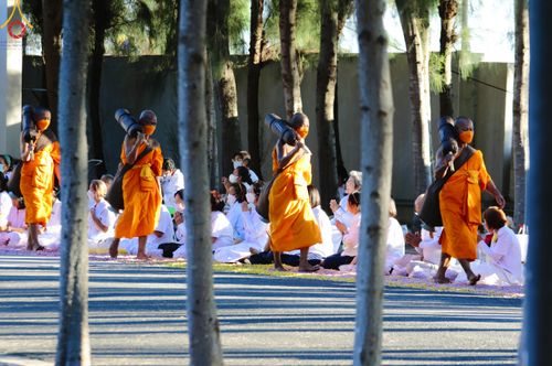ภาพ No.105781:พิธีต้อนรับพระธรรมยาตรา ในโครงการธรรมยาตรากตัญญูบูชา มหาปูชนียาจารย์ พระมงคลเทพมุนี(สด จนฺทสโร) พระผู้ปราบมาร อนุสรณ์สถาน 7 แห่ง ปีที่ 12 วันที่ 3 มกราคม พ.ศ. 2567 ณ อนุสรณ์สถานโลตัสแลนด์ จ.สุพรรณบุรี