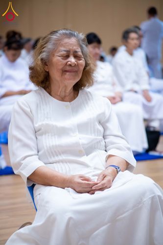 ภาพ No.310650:วันอาทิตย์ที่ 22 กุมภาพันธ์ พ.ศ. 2569 พิธีถวายโคมมาฆประทีป ณ ห้องแก้วสารพัดนึก 2 วัดพระธรรมกาย จ.ปทุมธานี