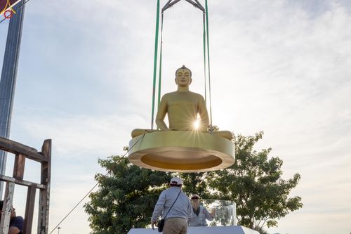 ภาพ No.282383:วันที่ 19 -20 ธันวาคม พ.ศ.2568 เบื้องหลังความสำเร็จ ของการจัดงานตักบาตร พระ 10,000 รูป Skywalk กาญจนบุรี