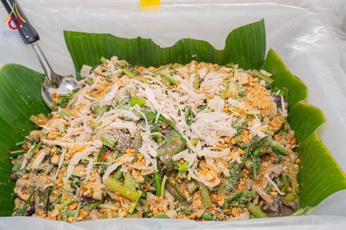 ภาพ No.301862:วันที่ 24 มกราคม พ.ศ. 2569 พิธีถวายภัตตาหารเป็นสังฆทาน แด่พระธรรมยาตรา ณ อนุสรณ์สถานบางปลา วัดบางปลา อำเภอบางเลน จังหวัดนครปฐม ในโครงการธรรมยาตรา กตัญญูบูชา มหาปูชนียาจารย์ พระมงคลเทพมุนี(สด จนฺทสโร) พระผู้ปราบมาร อนุสรณ์สถาน 7 แห่ง ปีที่ 14