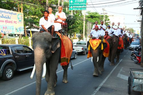 ภาพ No.1912:ก่อนบรรพชา