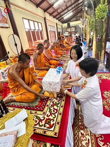 ภาพ No.182593:พิธีทอดกฐิน ณ วัดลำพระ จ.ราชบุรี ในโครงการทอดกฐินสามัคคีทั่วไทย 30,000 วัด บูชาธรรม 80 ปี หลวงพ่อธัมมชโย โดยคณะศิษยานุศิษย์วัดพระธรรมกาย วันที่ 9 พฤศจิกายน พ.ศ. 2567