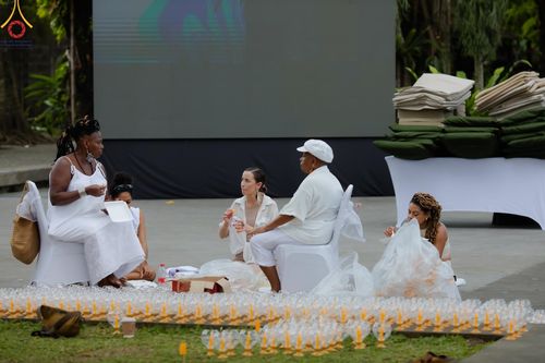 ภาพ No.155925:การเตรียมงานกิจกรรม light of peace จุดประทีปรวมใจเพื่อสันติภาพโลก ณ พิพิธภัณฑ์ Arma เกาะบาหลี สาธารณรัฐอินโดนีเซีย วันเสาร์ที่ 21 กันยายน พ.ศ. 2567 วันสันติภาพโลก