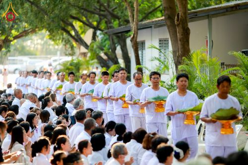 ภาพ No.135673:พิธีปลงผมธรรมทายาท โครงการบรรพชาและอุปสมบทหมู่ รุ่นบูชาธรรม 80 ปี หลวงพ่อธัมมชโย ณ หมู่บ้านบรรลุธรรม วัดพระธรรมกาย วันที่ 7 เมษายน พ.ศ. 2567