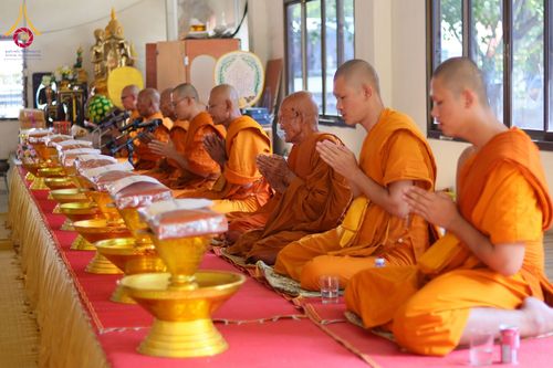 ภาพ No.181918:พิธีทอดกฐิน ณ วัดเขาราบกุตราช จ.ลพบุรี ในโครงการทอดกฐินสามัคคีทั่วไทย 30,000 วัด บูชาธรรม 80 ปี หลวงพ่อธัมมชโย โดยคณะศิษยานุศิษย์วัดพระธรรมกาย วันที่ 2 พฤศจิกายน พ.ศ. 2567