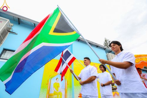 ภาพ No.95611:พิธีทอดกฐินสามัคคี เพื่อสถาปนาวัดพุทธเคปทาวน์ ประเทศสาธารณรัฐแอฟริกาใต้ วันอาทิตย์ที่ 19 พฤศจิกายน พ.ศ. 2566