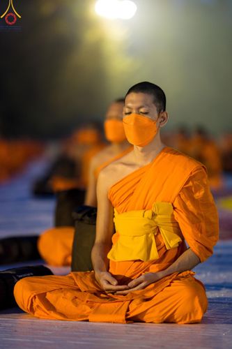 ภาพ No.108162:พระธรรมยาตราร่วมปฏิบัติธรรม และถ่ายภาพหมู่ประวัติศาสตร์ วันที่ 8 มกราคม พ.ศ. 2567  ณ อนุสรณ์สถานบางนางแท่น จ.นครปฐม