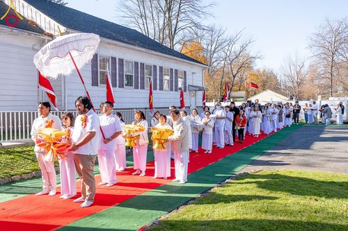ภาพ No.100731:พิธีทอดกฐินบรมจักรพรรดิสร้างทุกสิ่ง  ณ วัดพระธรรมกายนิวเจอร์ซี ประเทศสหรัฐอเมริกา วันอาทิตย์ ที่ 19 พฤศจิกายน พ.ศ 2566