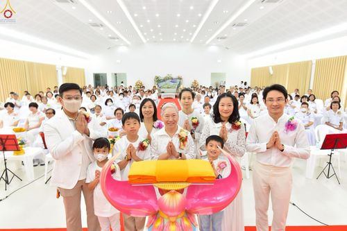 ภาพ No.230035:วันพฤหัสบดีที่ 26 มิถุนายน พ.ศ. 2568 พิธีทอดผ้าป่าฉลองอาคารชุดศูนย์ปฏิบัติธรรมน้ำใสใจสว่าง น้อมบูชาธรรมอายุวัฒนะมงคล 81 ปี หลวงพ่อธัมมชโย ณ ศูนย์ปฏิบัติธรรมน้ำใสใจสว่าง เขตบางกอกน้อย กรุงเทพมหานคร