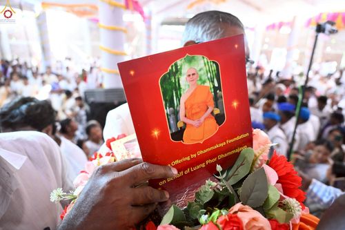 ภาพ No.263324:วันที่ 16 ตุลาคม พ.ศ. 2568 กฐินสมทบหลวงพ่อ ธัมมชโย ถวายแด่ วัดพุทธตรีรัตนะ วิหาร , เมือง ดร อัมเบ็ดการ์ นาการ์ นันเดท  รัฐมหาราษฎร์  ประเทศอินเดีย 