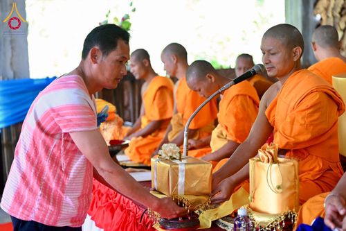 ภาพ No.183206:พิธีทอดกฐิน ณ วัดแม่ลิดหลวง จ.แม่ฮ่องสอน ในโครงการทอดกฐินสามัคคีทั่วไทย 30,000 วัด บูชาธรรม 80 ปี หลวงพ่อธัมมชโย โดยคณะศิษยานุศิษย์วัดพระธรรมกาย วันศุกร์ที่ 19 ตุลาคม พ.ศ. 2567