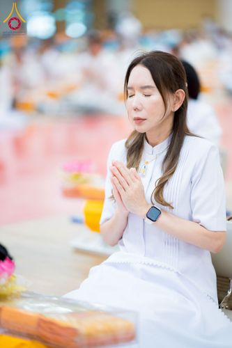 ภาพ No.270562:วันอาทิตย์ที่ 16 พฤศจิกายน พ.ศ. 2568 ถวายกองทุนโครงการอุปสมบทหมู่ 3,000 รูปทั่วไทย  รุ่นบูชาธรรมมหาปูชนียาจารย์ ณ ห้องแก้วสารพัดนึก 2 สภาธรรมกายสากล วัดพระธรรมกาย