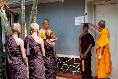 ภาพ No.225536:วันที่ 1 พฤษภาคม พ.ศ. 2568 พิธีเปิดโครงการ สยาม-ลังกา ธรรมยาตรา ฉลองเทศกาลวิสาขบูชาแห่งชาติ ศรีลังกา  และ บูชาธรรม 81 ปี หลวงพ่อธัมมชโย