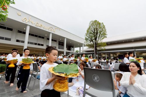 ภาพ No.213619:วันอาทิตย์ที่ 30 มีนาคม พ.ศ. 2568 พิธีตัดปอยผม โครงการหน่อแก้วเปรียญธรรม รุ่นที่ 13 ณ ค่ายจองแชมป์ หมู่กุฏิสามเณรเปรียญธรรม วัดพระธรรมกาย