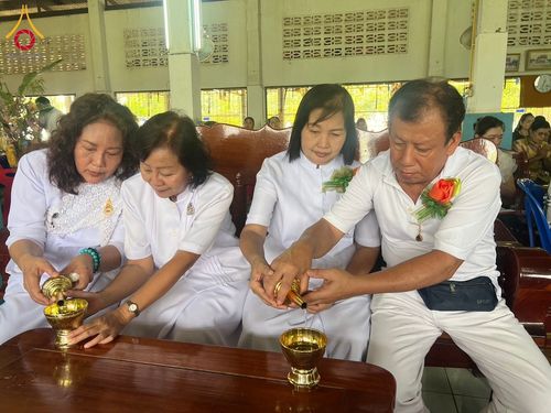 ภาพ No.181686:พิธีทอดกฐิน ณ วัดหนองเกษร จ.ราชบุรี ในโครงการทอดกฐินสามัคคีทั่วไทย 30,000 วัด บูชาธรรม 80 ปี หลวงพ่อธัมมชโย โดยคณะศิษยานุศิษย์วัดพระธรรมกาย วันที่ 2 พฤศจิกายน พ.ศ. 2567