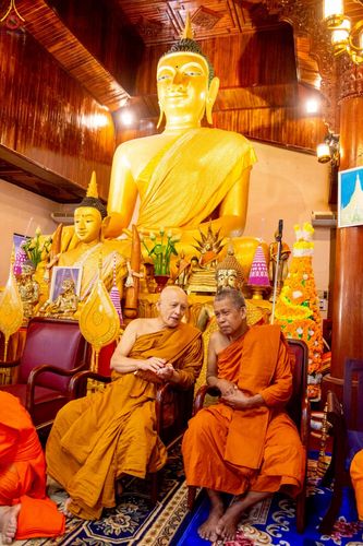 ภาพ No.271704:วันอาทิตย์ที่ 26 ตุลาคม พ.ศ. 2568 กฐินสมทบวัดต่างประเทศ โดยคณะศิษยานุศิษย์ บูชาธรรม 81 ปี  หลวงพ่อธัมมชโย ณ วัดสีอัมพอน นครเวียงจันทน์ สปป.ลาว