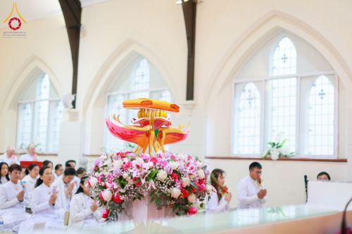 ภาพ No.175286:พิธีทอดกฐิน วัดพระธรรมกายแมนเชสเตอร์ เอดจลีย์ สต็อคพอร์ต ประเทศอังกฤษ ในโครงการกฐินสามัคคีทั่วไทย 30,000 วัด บูชาธรรม 80 ปี หลวงพ่อธัมมชโย โดยคณะศิษยานุศิษย์วัดพระธรรมกาย วันที่ 10 พฤศจิกายน พ.ศ. 2567