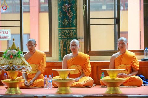 ภาพ No.168001:พิธีทอดกฐิน ณ วัดดอนโพธิ์ทอง จ.สุพรรณบุรี ในโครงการกฐินสามัคคีทั่วไทย 30,000 วัด บูชาธรรม 80 ปี หลวงพ่อธัมมชโย โดยคณะศิษยานุศิษย์วัดพระธรรมกาย วันที่ 20 ตุลาคม พ.ศ. 2567