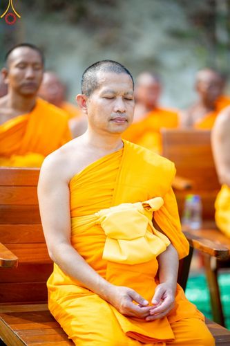 ภาพ No.139303:Photo Story  มหัศจรรย์วัดดงดินแดง Episode 7 พระภิกษุ-สามเณร ในโครงการบรรพชาอุปสมบทหมู่  กว่า 500 รูป ศีลจาริณีและสาธุชนกว่า 500 คน ร่วมพิธีบูชาข้าวพระ วัดดงดินแดง ต.ม่อนจอง อ.อมก๋อย จ.เชียงใหม่ วันอาทิตย์ที่ 7 เมษายน พ.ศ.2567