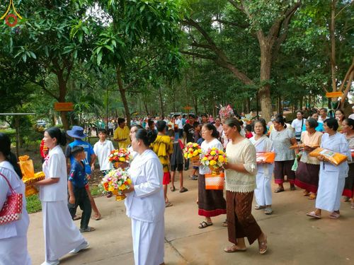 ภาพ No.176521:พิธีทอดกฐิน ณ วัดโนนดินแดงเหนือ อำเภอโนนดินแดง จังหวัดบุรีรัมย์  ในโครงการกฐินสามัคคีทั่วไทย 30,000 วัด บูชาธรรม 80 ปี หลวงพ่อธัมมชโย โดยคณะศิษยานุศิษย์วัดพระธรรมกาย วันที่ 27 ตุลาคม พ.ศ. 2567