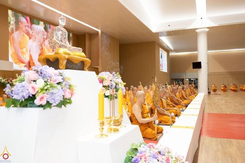 ภาพ No.234879:พิธีเจริญพระพุทธมนต์ ปฎิบัติธรรมเจริญสมาธิภาวนา และพิธีทำบุญตักบาตร เพื่อถวายเป็นพระราชกุศลแด่พระบาทสมเด็จพระวชิรเกล้าเจ้าอยู่หัว เนื่องในโอกาสวันเฉลิมพระชนมพรรษา 28 กรกฎาคม พ.ศ. 2568 ณ ห้องแก้วสารพัดนึก 2 วัดพระธรรมกาย อ.คลองหลวง จ.ปทุมธานี