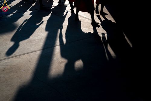 ภาพ No.107076:พิธีจุดประทีปถวายเป็นพุทธบูชา และบูชาธรรมมหาปูชนียาจารย์ ในโครงการธรรมยาตรากตัญญูบูชา มหาปูชนียาจารย์ พระมงคลเทพมุนี(สด จนฺทสโร) พระผู้ปราบมาร  อนุสรณ์สถาน 7 แห่ง ปีที่ 12  วันที่ 6 มกราคม พ.ศ. 2567 ณ อนุสรณ์สถานมหาวิหารพระมงคลเทพมุนี อ.สองพี่น้อง จ.สุพร