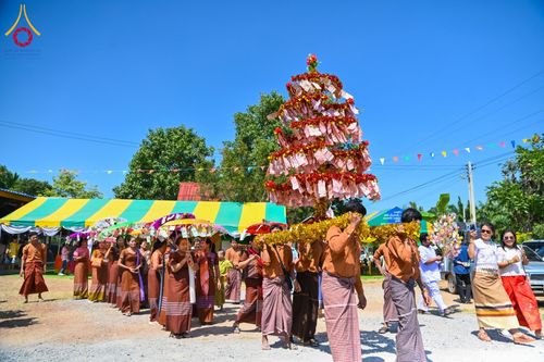 ภาพ No.182917:พิธีทอดกฐิน ณ วัดวังวุ้ง อ.ท่าตะเกียบ จ.ฉะเชิงเทรา ในโครงการทอดกฐินสามัคคีทั่วไทย 30,000 วัด บูชาธรรม 80 ปี หลวงพ่อธัมมชโย โดยคณะศิษยานุศิษย์วัดพระธรรมกาย วันที่ 10 พฤศจิกายน พ.ศ. 2567