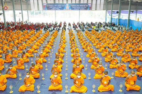 ภาพ No.76515:คณะสงฆ์และสามเณรบังกลาเทศ ปฎิบัติธรรมและจุดโคมประทีปถวายเป็นพุทธบูชา วันที่ 17 กุมภาพันธ์ พ.ศ. 2566