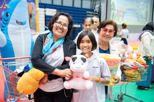 ภาพ No.186110:วันรวมพลังเด็กดี V-Star เยาวชนดีศรีโคราช ณ เทอร์มินอลฮอลล์ ชั้น 4 ศูนย์การค้าเทอร์มินอล 21 โคราช วันที่ 19 ธันวาคม พ.ศ. 2567