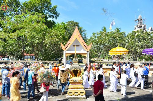 ภาพ No.98298:พิธีทอดกฐินสามัคคีทั่วไทย 5,000 วัด ณ วัดหนองขาม ตำบลห้วยทรายเหนือ อำเภอชะอำ จังหวัดเพชรบุรี วันที่ 24 พฤศจิกายน พ.ศ. 2566