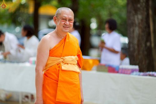 ภาพ No.250595:วันอังคารที่ 7 ตุลาคม พ.ศ. 2568 พิธีมหาปวารณาออกพรรษา ณ โบสถ์พระไตรปิฎก วัดพระธรรมกาย