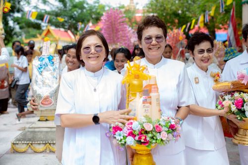 ภาพ No.256558:วันที่ 17 ตุลาคม พ.ศ. 2568 พิธีทอดกฐินสามัคคีทั่วไทย 30,000 วัด โดยคณะศิษยานุศิษย์ บูชาธรรม 81 ปี หลวงพ่อธัมมชโย หลวงพ่อธัมมชโย ณ วัดบ้านพระ จ.นครราชสีมา