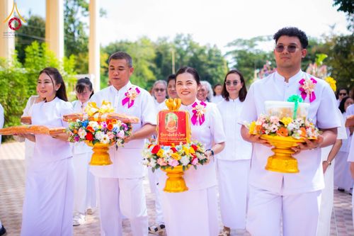 ภาพ No.183620:พิธีทอดกฐิน ณ วัดเขาบายศรี ต.พลูตาหลวง อ.สัตหีบ จ.ชลบุรี ในโครงการทอดกฐินสามัคคีทั่วไทย 30,000 วัด บูชาธรรม 80 ปี หลวงพ่อธัมมชโย โดยคณะศิษยานุศิษย์วัดพระธรรมกาย วันที่ 1 พฤศจิกายน  พ.ศ. 2567