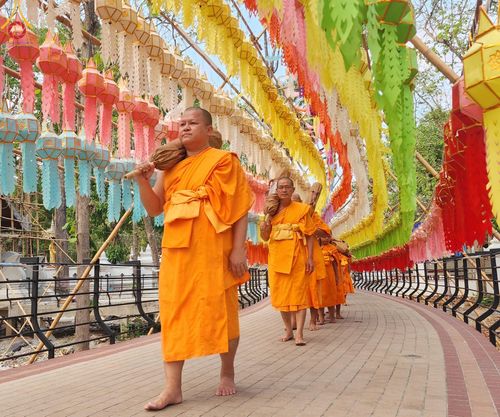 ภาพ No.61747:Photo Story พะเยาสว่างแล้ว กิจวัตรสามเณร โครงการบรรพชาสามเณร ฟื้นฟูพระพุทธศาสนาทั่วไทย  ณ ศูนย์ส่งเสริมศีลธรรมจังหวัดพะเยา โบราณสถานพระธาตุจอมทอง ต.บ้านต๋อม อ.เมือง จ.พะเยา