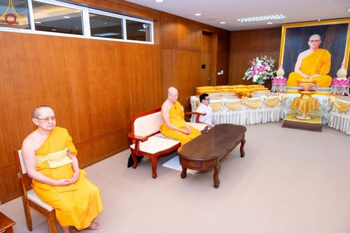 ภาพ No.145877:พิธีเจริญพระพุทธมนต์และมอบผ้าไตร โครงการปฐมอุปสมบทสมโภช วัดพระธรรมกายโทชิหงิ ประเทศญี่ปุ่น บูชาธรรมหลวงพ่อธัมมชโย เนื่องในโอกาสเจริญอายุวัฒนมงคล 80 ปี (22 เมษายน พ.ศ.2567) วันพฤหัสบดีที่ 25 กรกฎาคม พ.ศ. 2567 ณ อาศรมบัณฑิต วัดพระธรรมกาย จัดโดย คณะศิษยานุศ